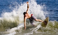 开云平台-戈贝尔生涯之夜与辽宁队压制马刺，跨越篮球世界的双重奏