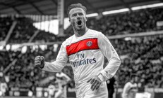 开云官网-乔治关键三分锁定胜局，掘金主场力克湖人展现冠军底蕴