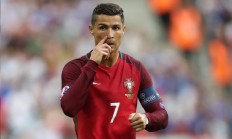 开云体育下载-卡瓦哈尔的东方魔法，中国女足狂胜哥伦比亚背后的战术革命