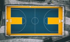 开云体育登录-草原雄狮与天山雄鹰的巅峰对决，约基奇在年度焦点战中接管比赛，公牛争冠之路力克新疆队