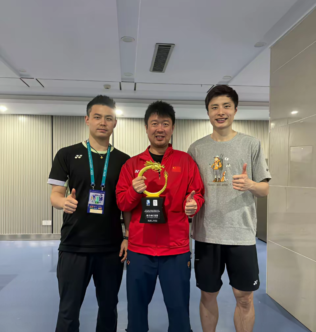 中国队完胜德国队，石宇奇刷新纪录