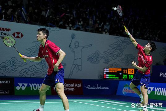 丹麦队逆转印度队，黄鸭组合点燃赛场