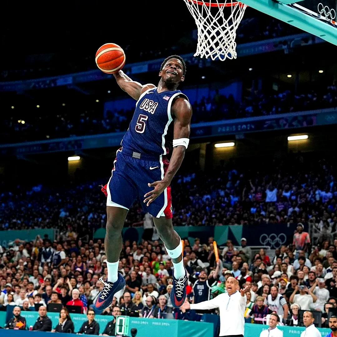 包含美国男篮碾压意大利男篮，字母哥绝境逆转的词条