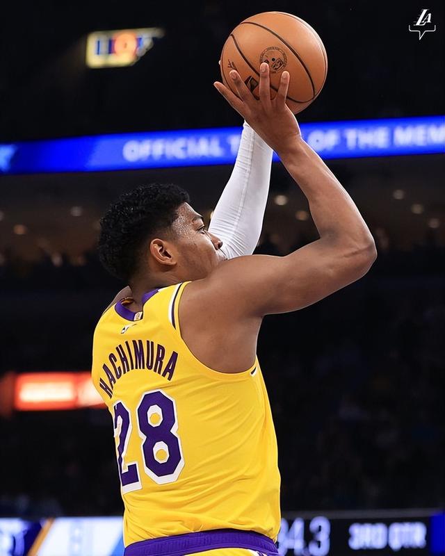 包含浙江队轻取灰熊，西亚卡姆高光表现的词条